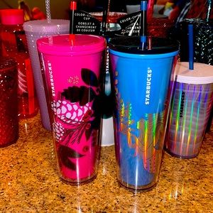 Color changing holiday 2021 Starbucks cups bundle